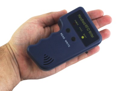 Leitor duplicador e copiador de cartão RFID portátil 125KHz - TM1990 - Imagem 4